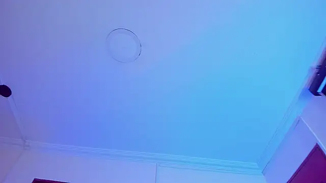 sophiievv online show from February 15, 2026, 7:46 pm