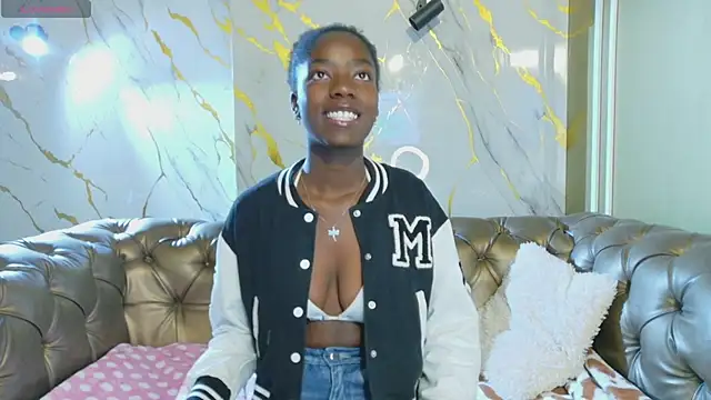 Snapshot of katia_green1 chatting on February 8, 2026, 11:52 am katia green1 online show from February 8, 2026, 11:52 am