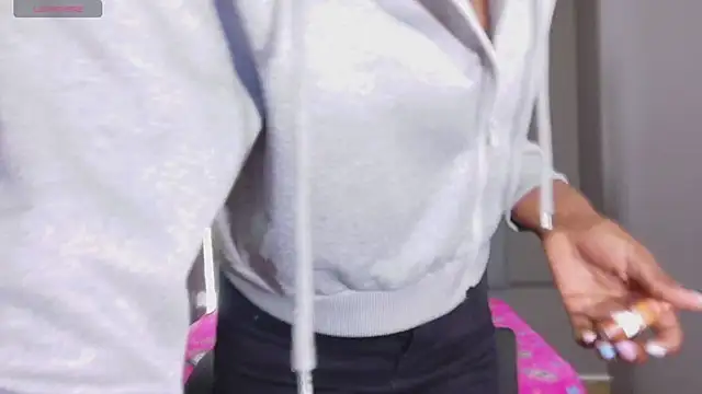 Snapshot of katia_green1 chatting on February 12, 2026, 12:38 pm katia green1 online show from February 12, 2026, 12:38 pm