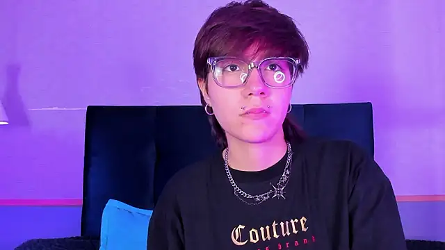 Tsuki Maru online show from February 9, 2026, 9:02 pm