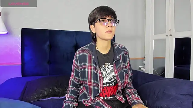 Tsuki Maru online show from October 2, 2025, 7:39 pm