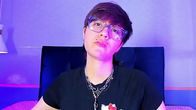 Tsuki Maru online show from February 4, 2026, 8:37 pm