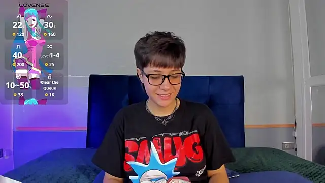 Tsuki Maru online show from November 25, 2025, 7:58 pm