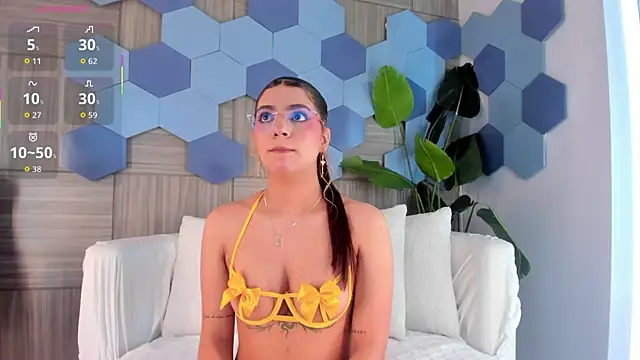 Snapshot of MilaGrace1 chatting on February 24, 2026, 10:38 am MilaGrace1 online show from February 24, 2026, 10:38 am