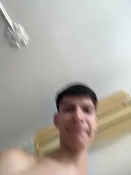 Snapshot of Luck__090 chatting on September 30, 2025, 4:24 pm Luck  090 online show from September 30, 2025, 4:24 pm