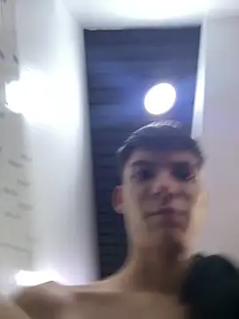 Snapshot of Luck__090 chatting on October 27, 2025, 1:39 am Luck  090 online show from October 27, 2025, 1:39 am