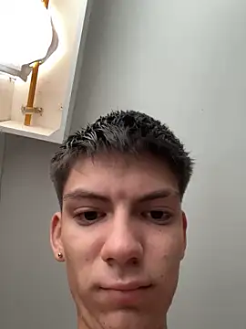 Snapshot of Luck__090 chatting on September 14, 2025, 1:22 pm Luck  090 online show from September 14, 2025, 1:22 pm