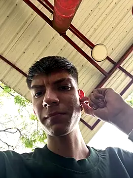 Snapshot of Luck__090 chatting on September 22, 2025, 7:09 pm Luck  090 online show from September 22, 2025, 7:09 pm