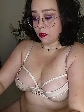 AnastaciaBlues online show from April 13, 2026, 4:38 am