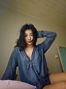 Hellenlin online show from September 15, 2025, 6:30 pm