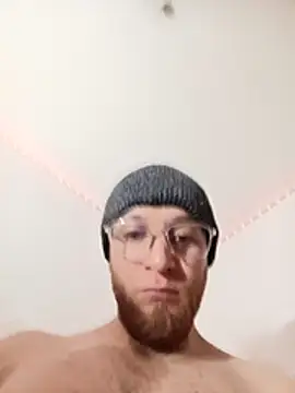 HotRolo online show from April 23, 2026, 3:46 am