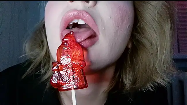 pr In cess  online show from November 29, 2025, 7:58 pm