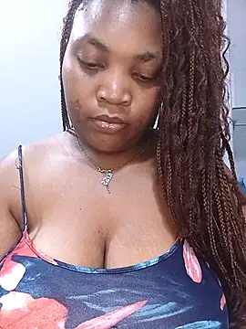 BeverlyQueen14 online show from February 10, 2026, 3:44 pm