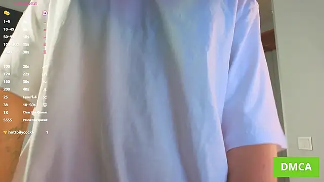 JuliannaWenger online show from October 29, 2025, 7:13 pm