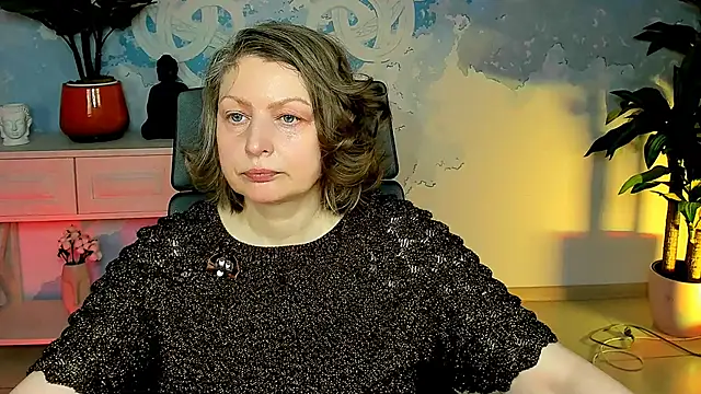 TiffanyBrauny online show from October 22, 2025, 9:53 am