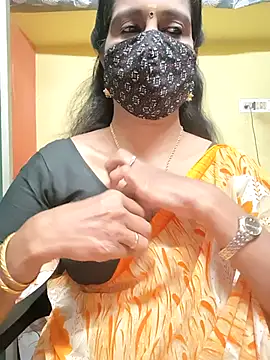 mallu-reshma online show from December 1, 2025, 6:36 am