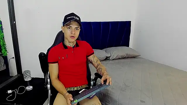 john mystic online show from November 19, 2025, 4:23 am