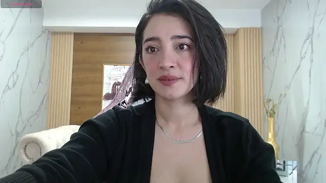 sara lopez s online show from April 10, 2026, 1:51 pm