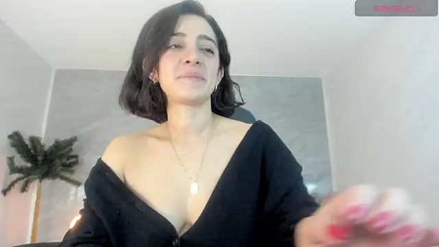 Snapshot of sara_lopez_s chatting on October 2, 2025, 1:31 am sara lopez s online show from October 2, 2025, 1:31 am