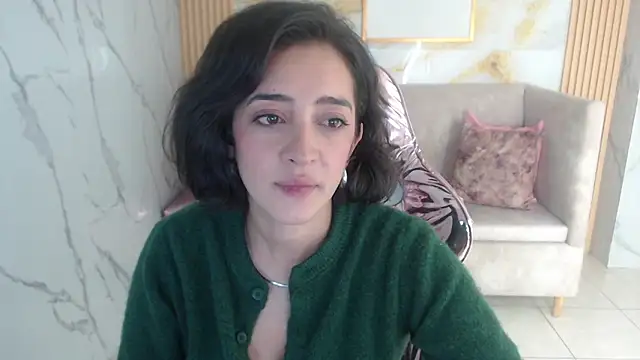 Snapshot of sara_lopez_s chatting on October 18, 2025, 1:24 pm sara lopez s online show from October 18, 2025, 1:24 pm