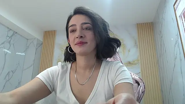 Snapshot of sara_lopez_s chatting on September 11, 2025, 1:22 pm sara lopez s online show from September 11, 2025, 1:22 pm