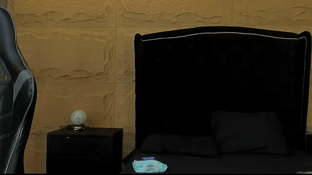 Snapshot of SophiaDior_ chatting on October 5, 2025, 11:56 am SophiaDior online show from October 5, 2025, 11:56 am