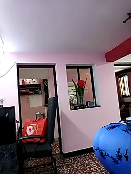 Snapshot of GabyMontenegro chatting on October 17, 2025, 5:59 pm GabyMontenegro online show from October 17, 2025, 5:59 pm