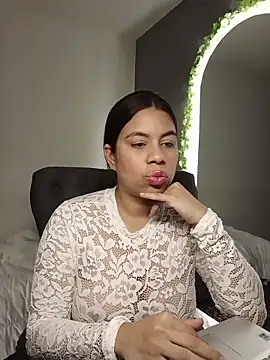 Snapshot of GabyMontenegro chatting on November 6, 2025, 12:09 pm GabyMontenegro online show from November 6, 2025, 12:09 pm