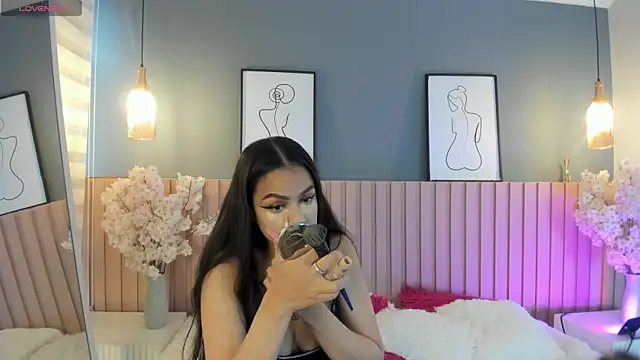 Snapshot of Mila_Hank_ chatting on February 24, 2026, 12:17 pm Mila Hank online show from February 24, 2026, 12:17 pm