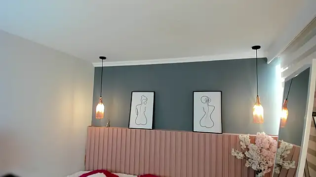 Snapshot of Mila_Hank_ chatting on February 28, 2026, 12:16 pm Mila Hank online show from February 28, 2026, 12:16 pm