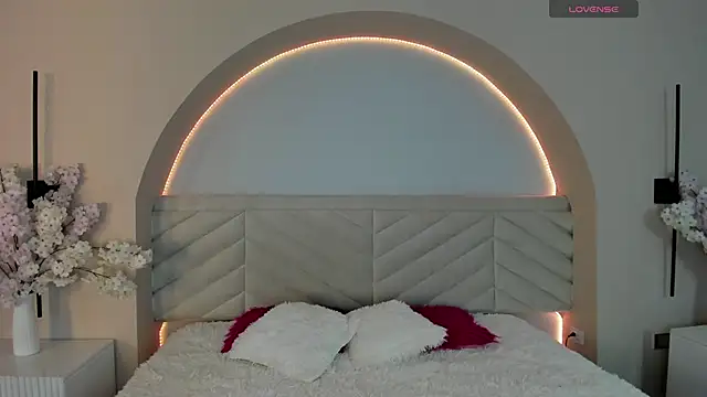 Snapshot of Mila_Hank_ chatting on February 21, 2026, 12:40 pm Mila Hank online show from February 21, 2026, 12:40 pm