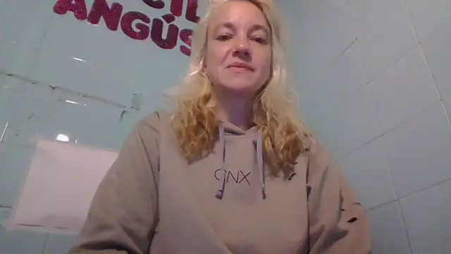 Senhoritajesus42 online show from June 17, 2026, 12:37 pm