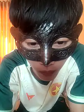 thienlong05 online show from October 5, 2025, 6:59 am