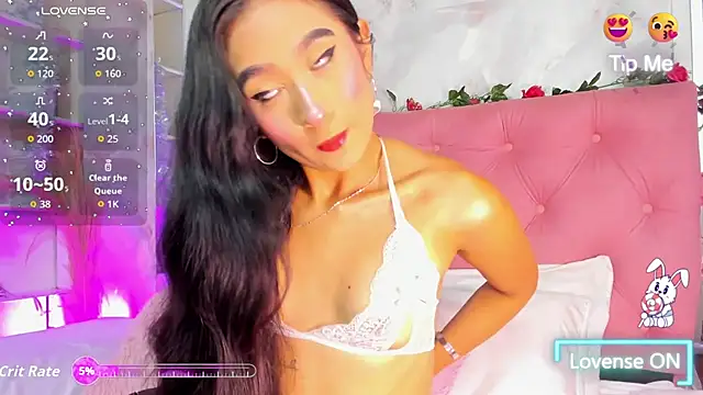 Snapshot of Nicolqueen_ chatting on February 20, 2026, 11:12 am Nicolqueen online show from February 20, 2026, 11:12 am