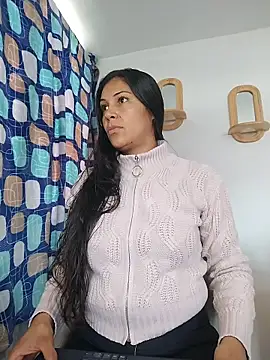 KittyHoleshot87 online show from February 9, 2026, 3:54 pm