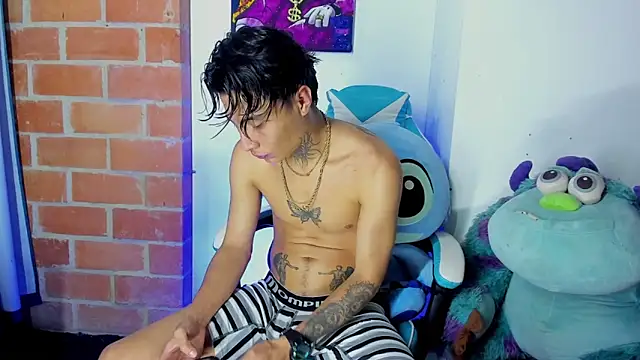 anaximandro hot online show from June 12, 2026, 8:34 am