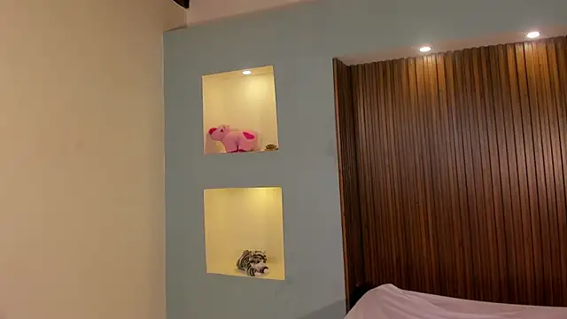 Snapshot of MilaSky6 chatting on September 23, 2025, 3:46 am MilaSky6 online show from September 23, 2025, 3:46 am