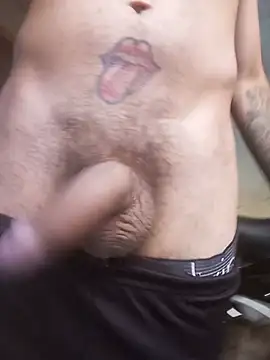 Snapshot of hairy_mannn chatting on May 24, 2026, 12:16 pm hairy mannn online show from May 24, 2026, 12:16 pm