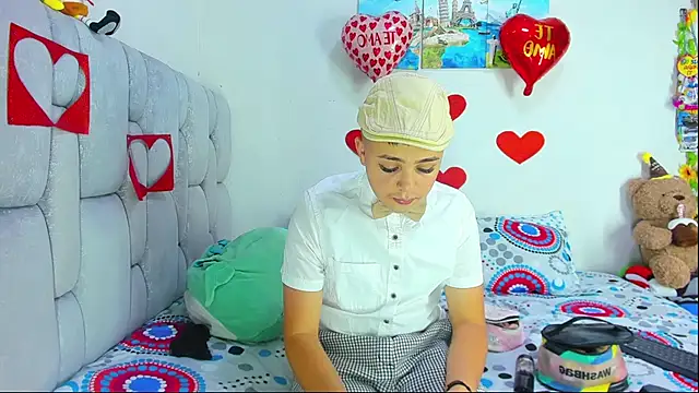 christopher Hot online show from February 16, 2026, 7:12 pm