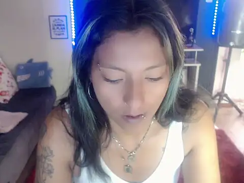 Snapshot of ScarletSizzling chatting on October 4, 2025, 1:23 pm ScarletSizzling online show from October 4, 2025, 1:23 pm