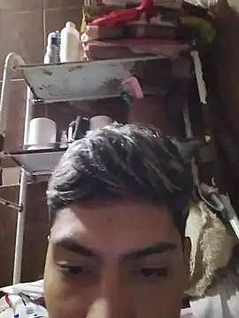 aispuro8505 online show from February 17, 2026, 9:12 pm