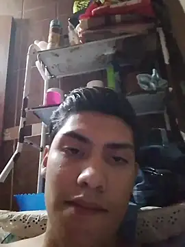 aispuro8505 online show from April 6, 2026, 7:31 am