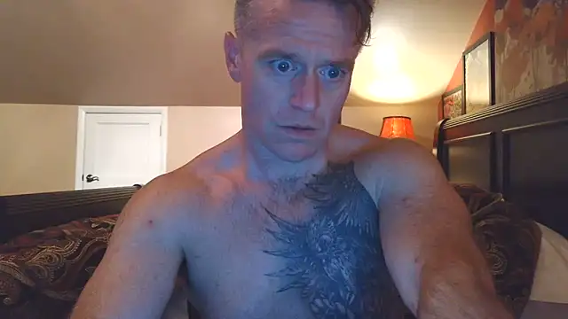 DILFiGuess11 online show from June 4, 2026, 2:49 am