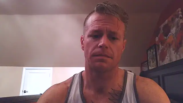 Snapshot of DILFiGuess11 chatting on June 21, 2026, 5:02 am DILFiGuess11 online show from June 21, 2026, 5:02 am