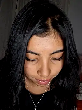 DianeSuns  online show from December 4, 2025, 3:16 am