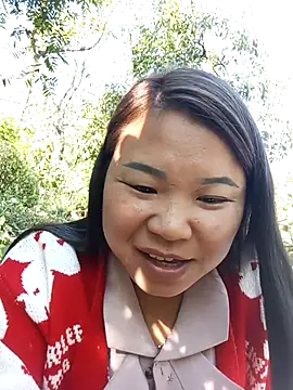 may-squirl online show from November 27, 2025, 8:15 am