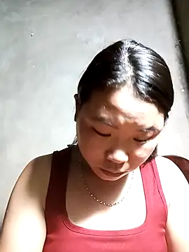 may-squirl online show from October 4, 2025, 11:28 pm