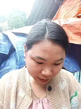 may-squirl online show from October 29, 2025, 1:48 am