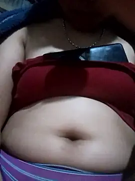 may-squirl online show from October 8, 2025, 1:34 pm