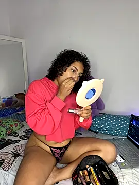 ViolettaMiller  online show from November 24, 2025, 1:11 pm